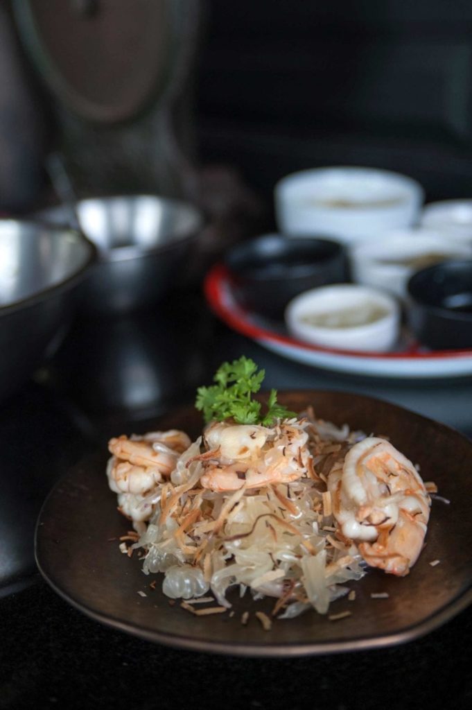 Gluten-Free Yam Som-O (Pomelo Salad with Shrimp) Recipe